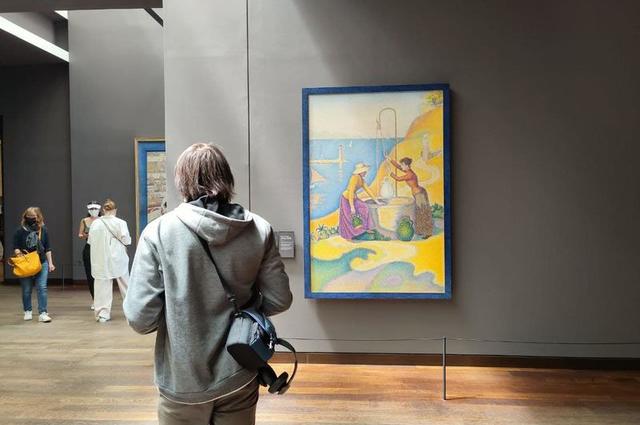 Eugene Tassart / Voyage10.com At the Orsay museum